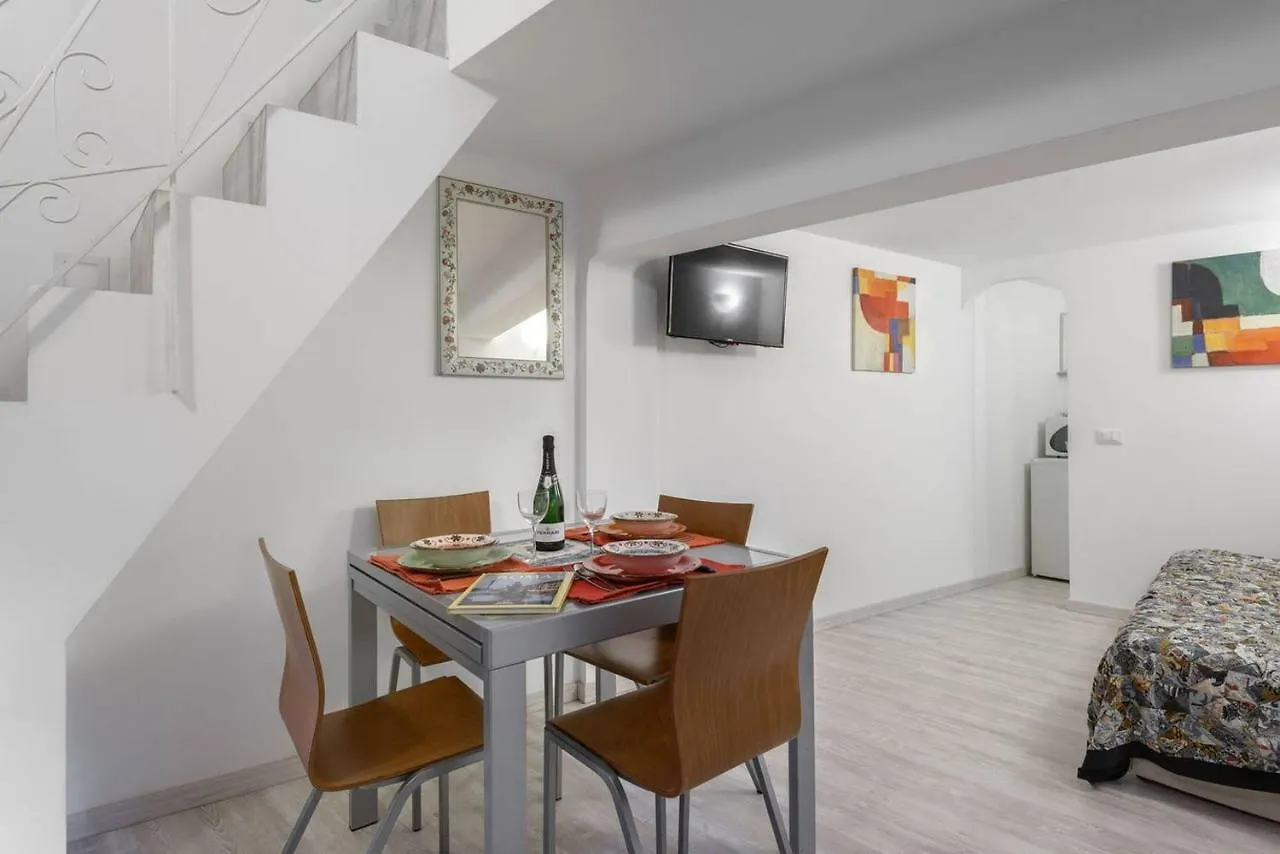 Casa San Pietro Hotel Roma 0*,